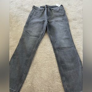 Gap vintage slim midrise stretch jeans. Size 30/10.